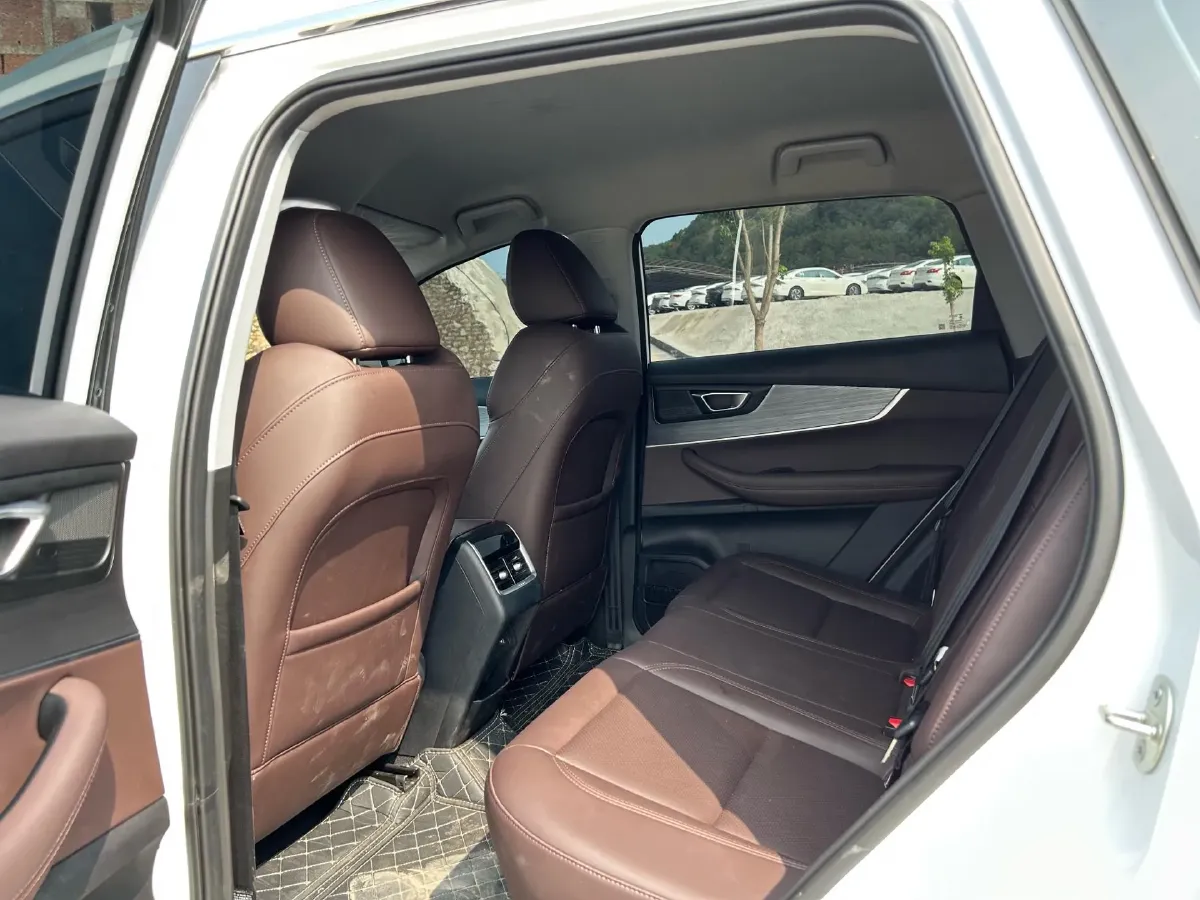 2024 Chery Tiggo 7 1.5T 156HP L4 CVT,autocango,china used car exporter,china ev exporter,chinese used car exporter,chinese used ev exporter