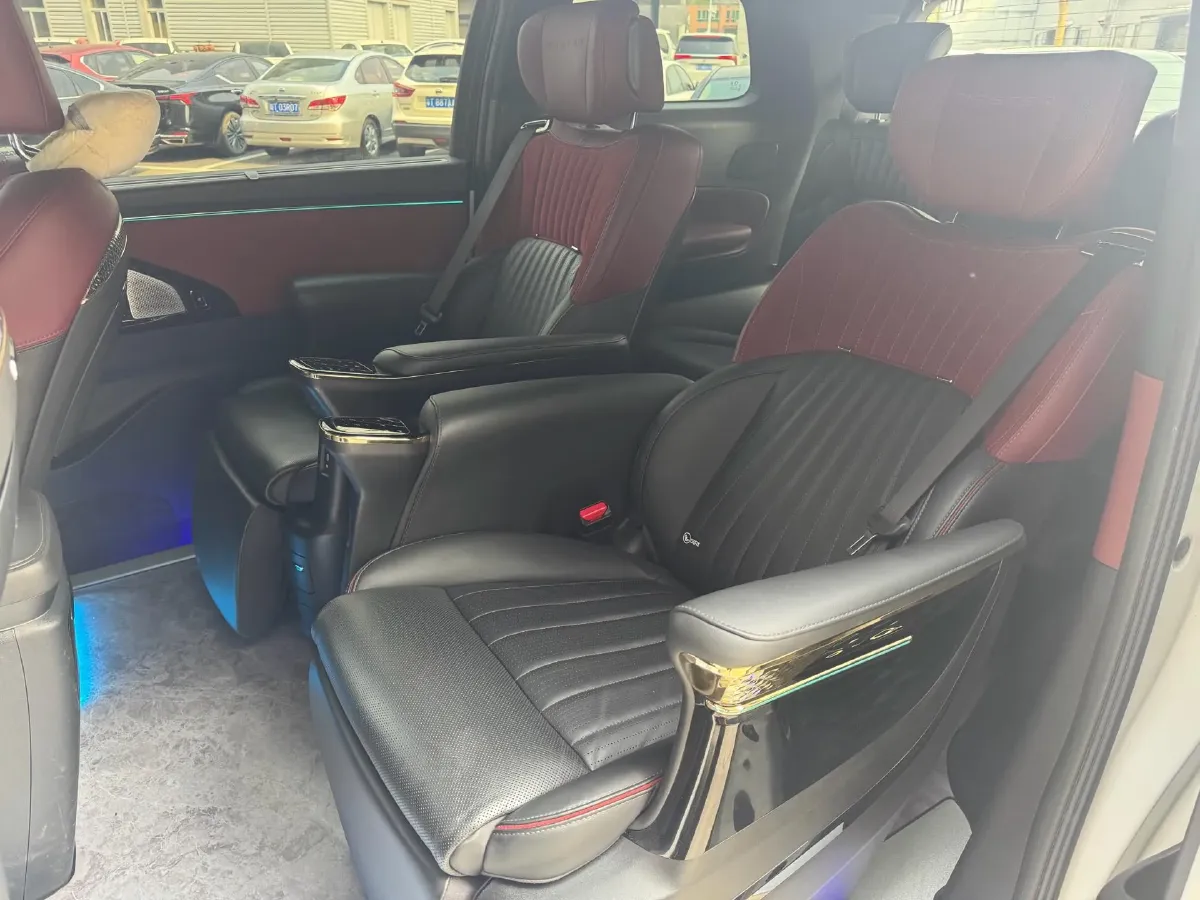 2023 GAC Trumpchi M8 2.0T 190HP L4 E-CVT Hybrid,autocango,china used car exporter,china ev exporter,chinese used car exporter,chinese used ev exporter