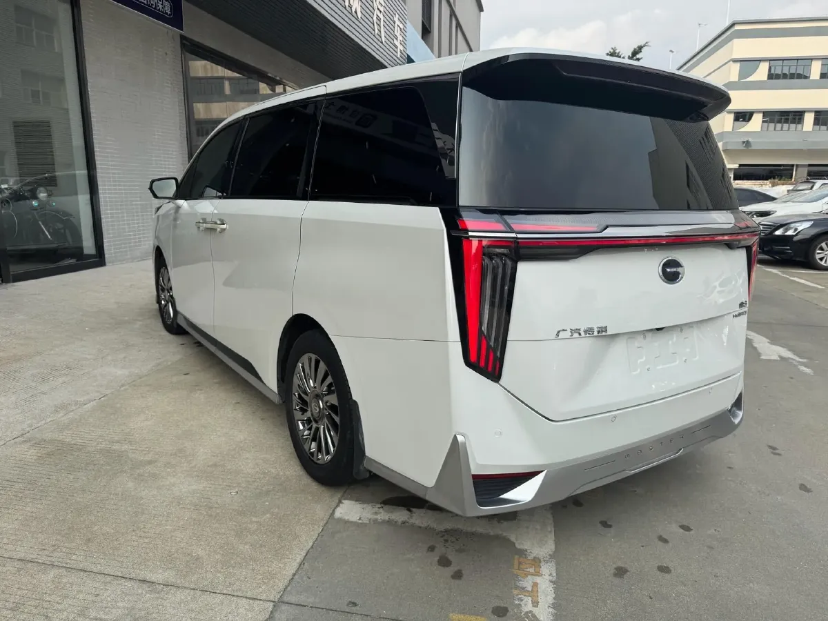 2023 GAC Trumpchi M8 2.0T 190HP L4 E-CVT Hybrid,autocango,china used car exporter,china ev exporter,chinese used car exporter,chinese used ev exporter