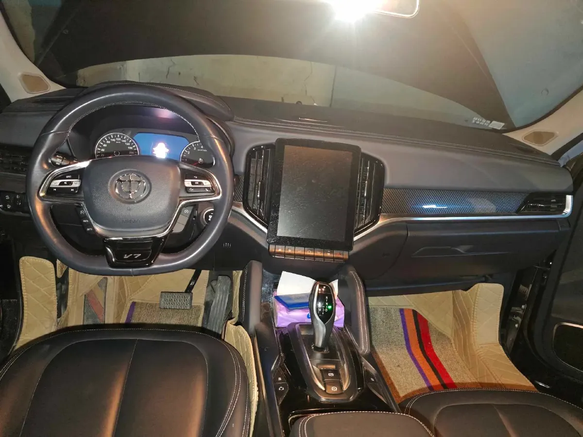 2018 Brilliance Auto V7 1.6T 204HP L4 7DCT,autocango,china used car exporter,china ev exporter,chinese used car exporter,chinese used ev exporter