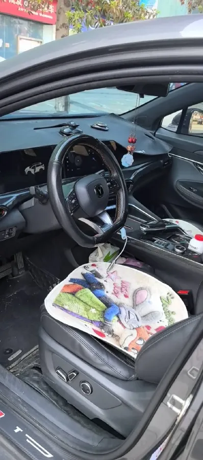 2022 ChangAn UNI-T 1.5T 188HP L4 7DCT,autocango,china used car exporter,china ev exporter,chinese used car exporter,chinese used ev exporter