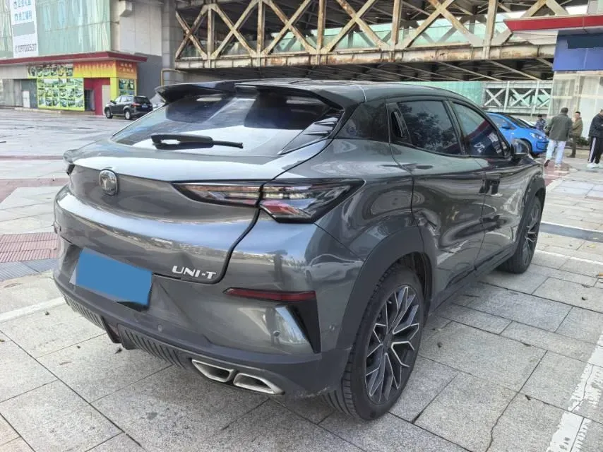 2022 ChangAn UNI-T 1.5T 188HP L4 7DCT,autocango,china used car exporter,china ev exporter,chinese used car exporter,chinese used ev exporter