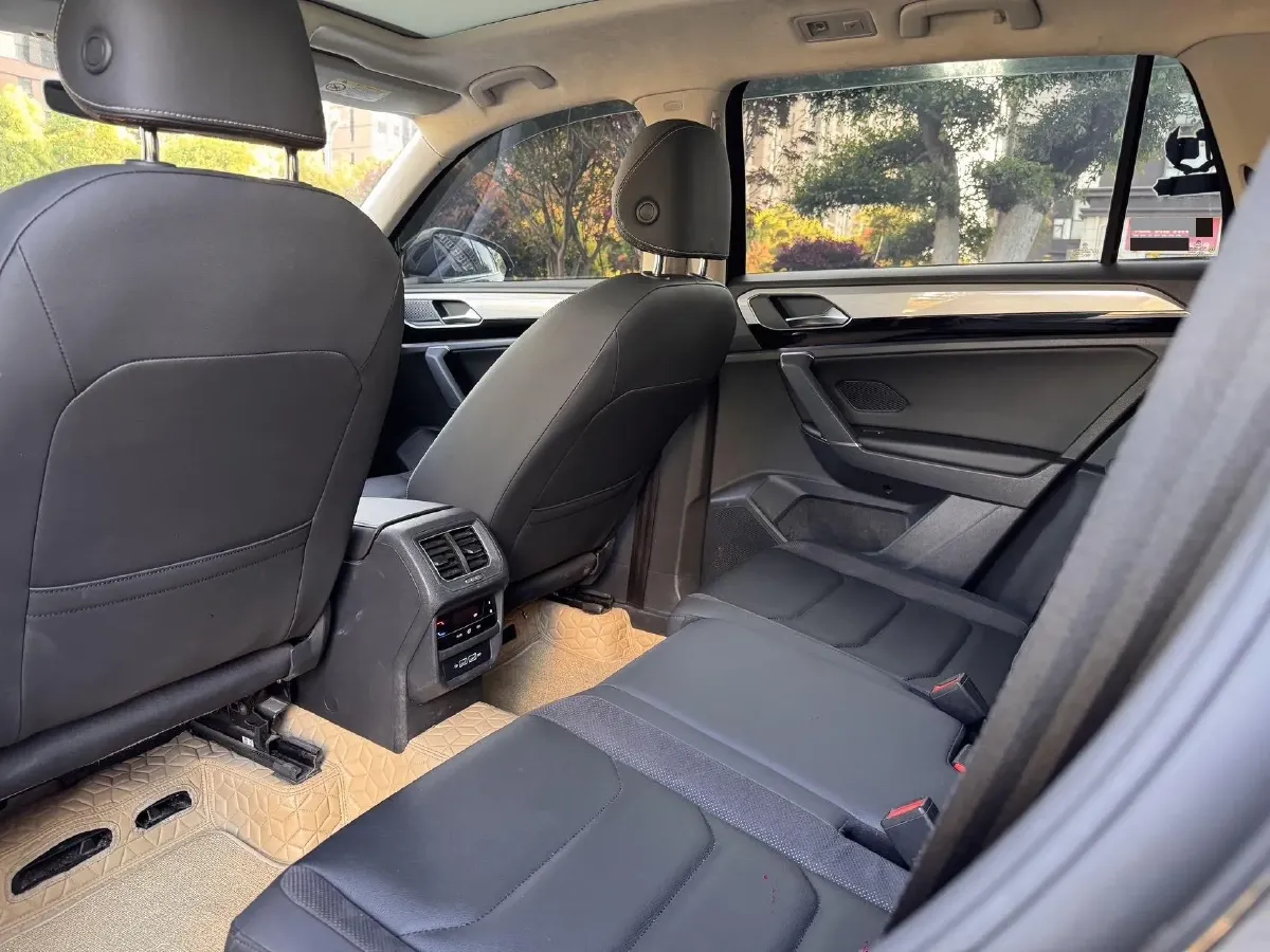 2021 Volkswagen Tayron 2.0T 186HP L4 7DCT,autocango,china used car exporter,china ev exporter,chinese used car exporter,chinese used ev exporter