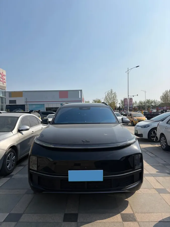 2023 Li L8 Range Extended 154HP REEV 40.9KWH,autocango,china used car exporter,china ev exporter,chinese used car exporter,chinese used ev exporter