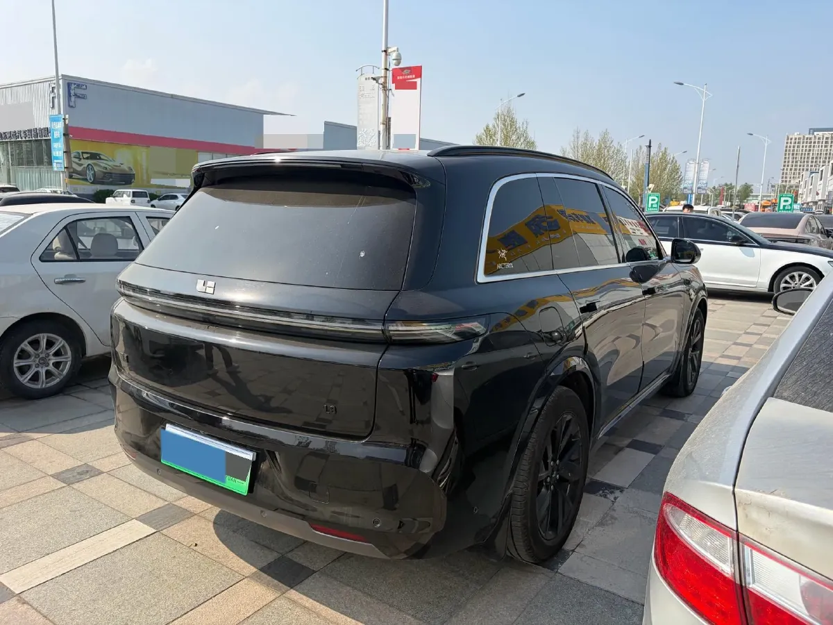 2023 Li L8 Range Extended 154HP REEV 40.9KWH,autocango,china used car exporter,china ev exporter,chinese used car exporter,chinese used ev exporter