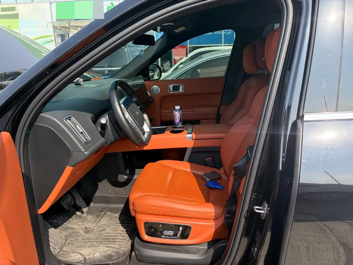 2023 Li L8 Range Extended 154HP REEV 40.9KWH,autocango,china used car exporter,china ev exporter,chinese used car exporter,chinese used ev exporter