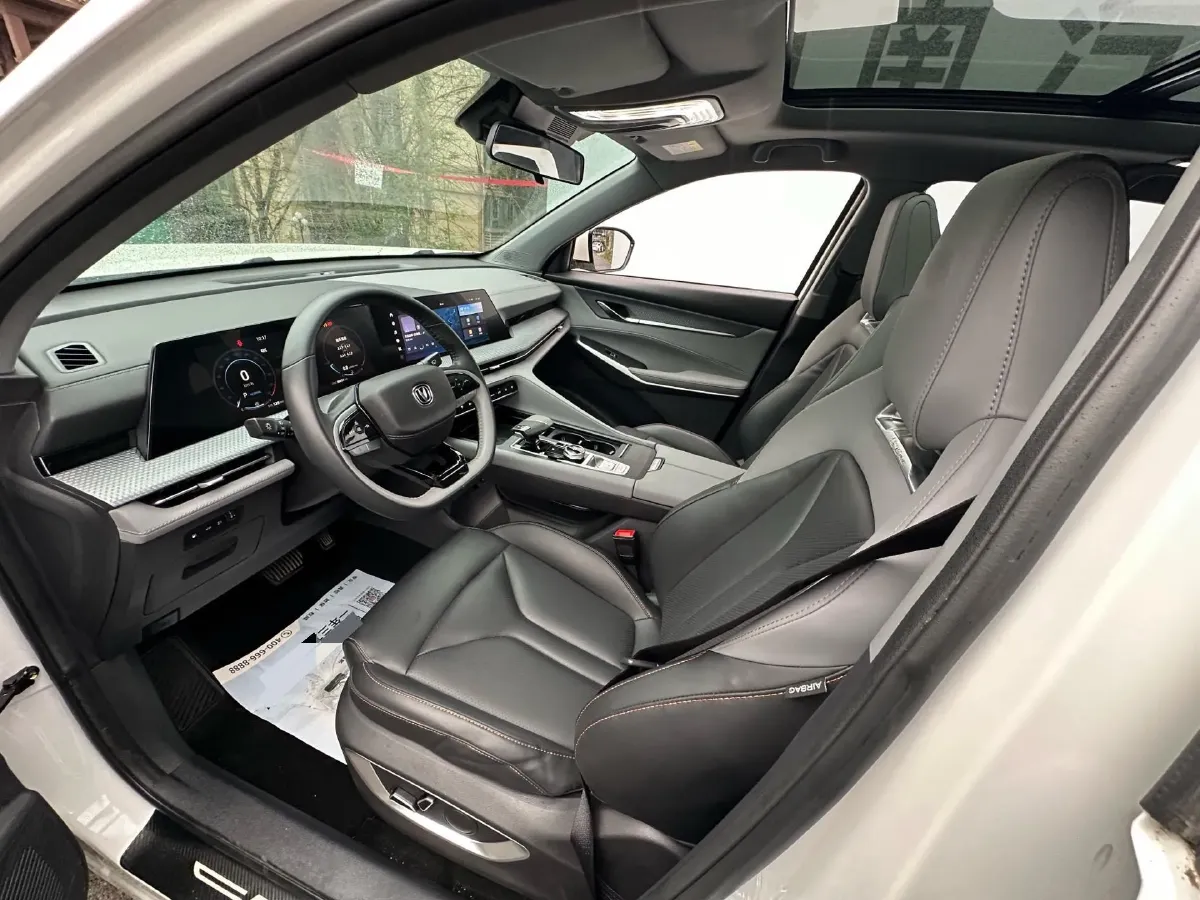 2022 ChangAn CS75 Plus 1.5T 188HP L4 8AT,autocango,china used car exporter,china ev exporter,chinese used car exporter,chinese used ev exporter