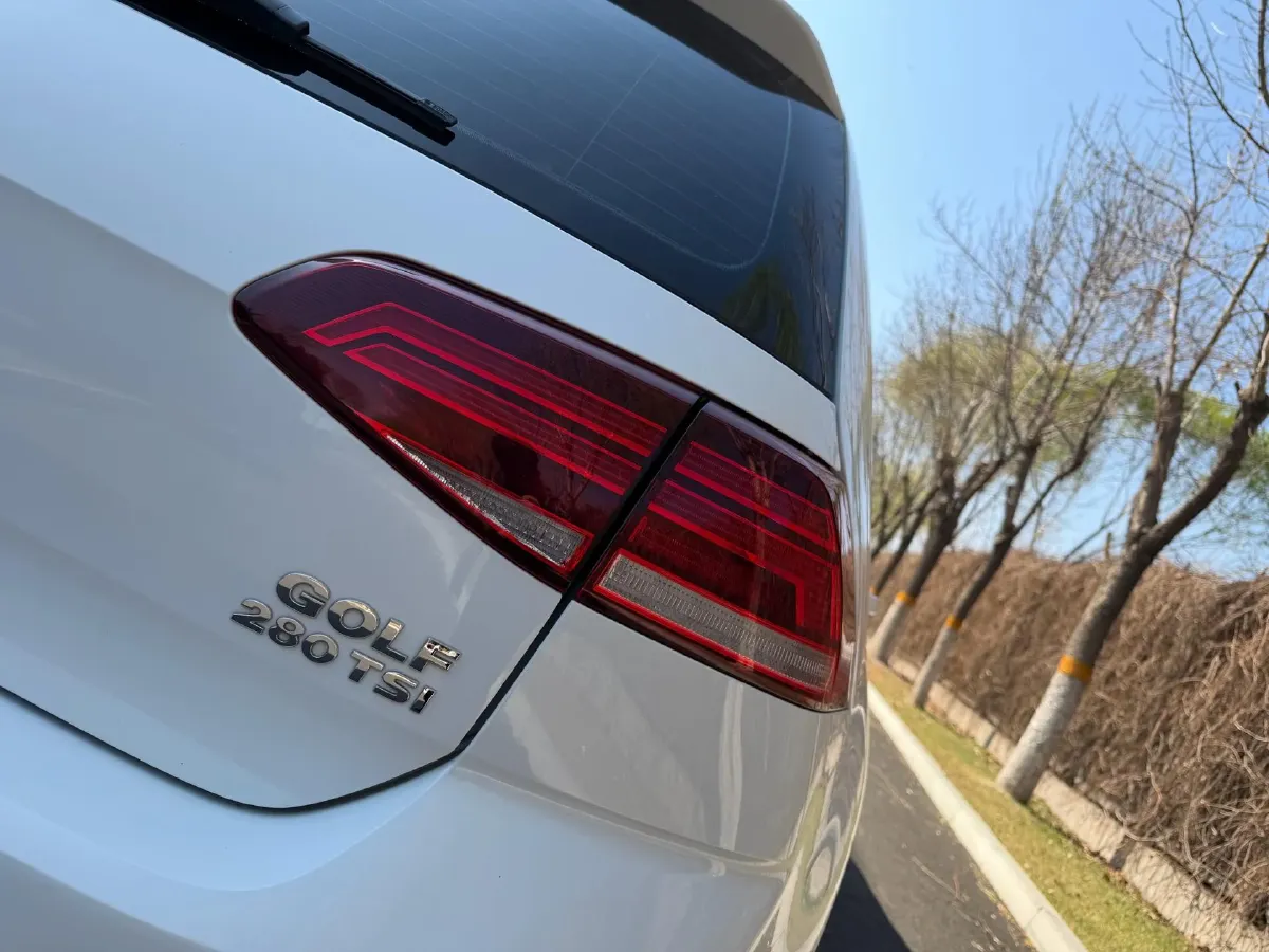 2020 Volkswagen Golf 1.4T 150HP L4 7DCT,autocango,china used car exporter,china ev exporter,chinese used car exporter,chinese used ev exporter