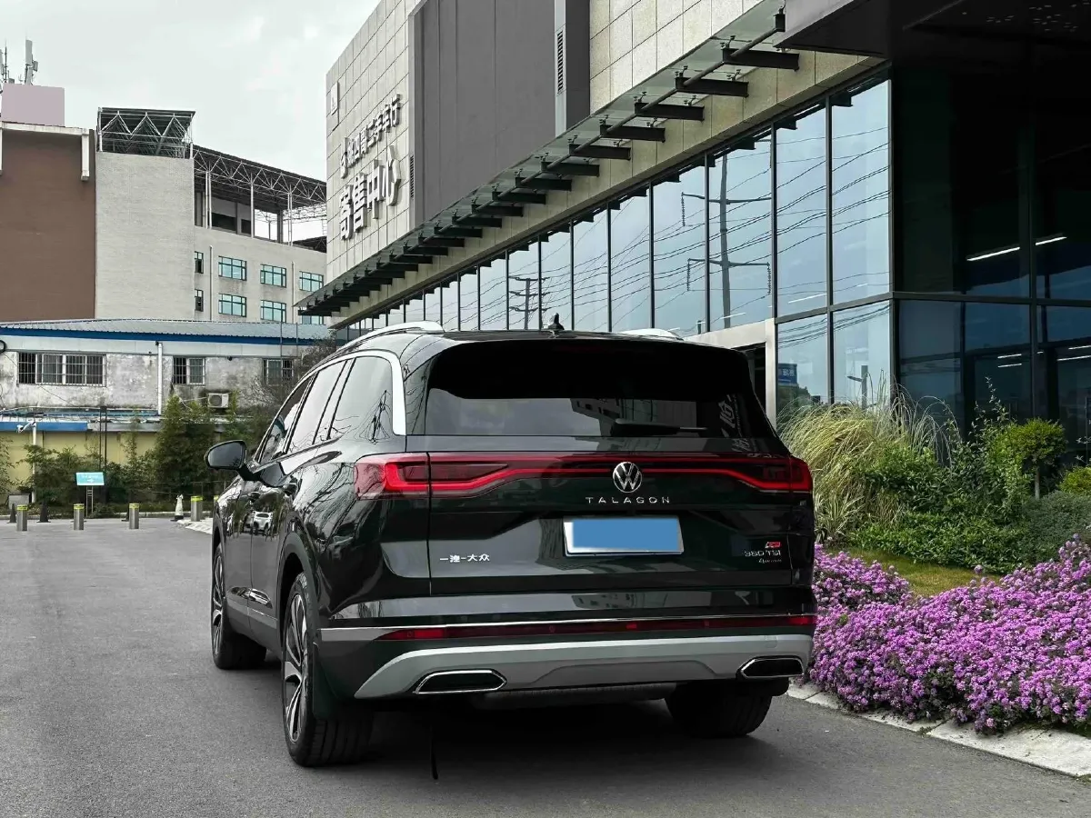 2023 Volkswagen Talagon 2.0T 220HP L4 7DCT,autocango,china used car exporter,china ev exporter,chinese used car exporter,chinese used ev exporter