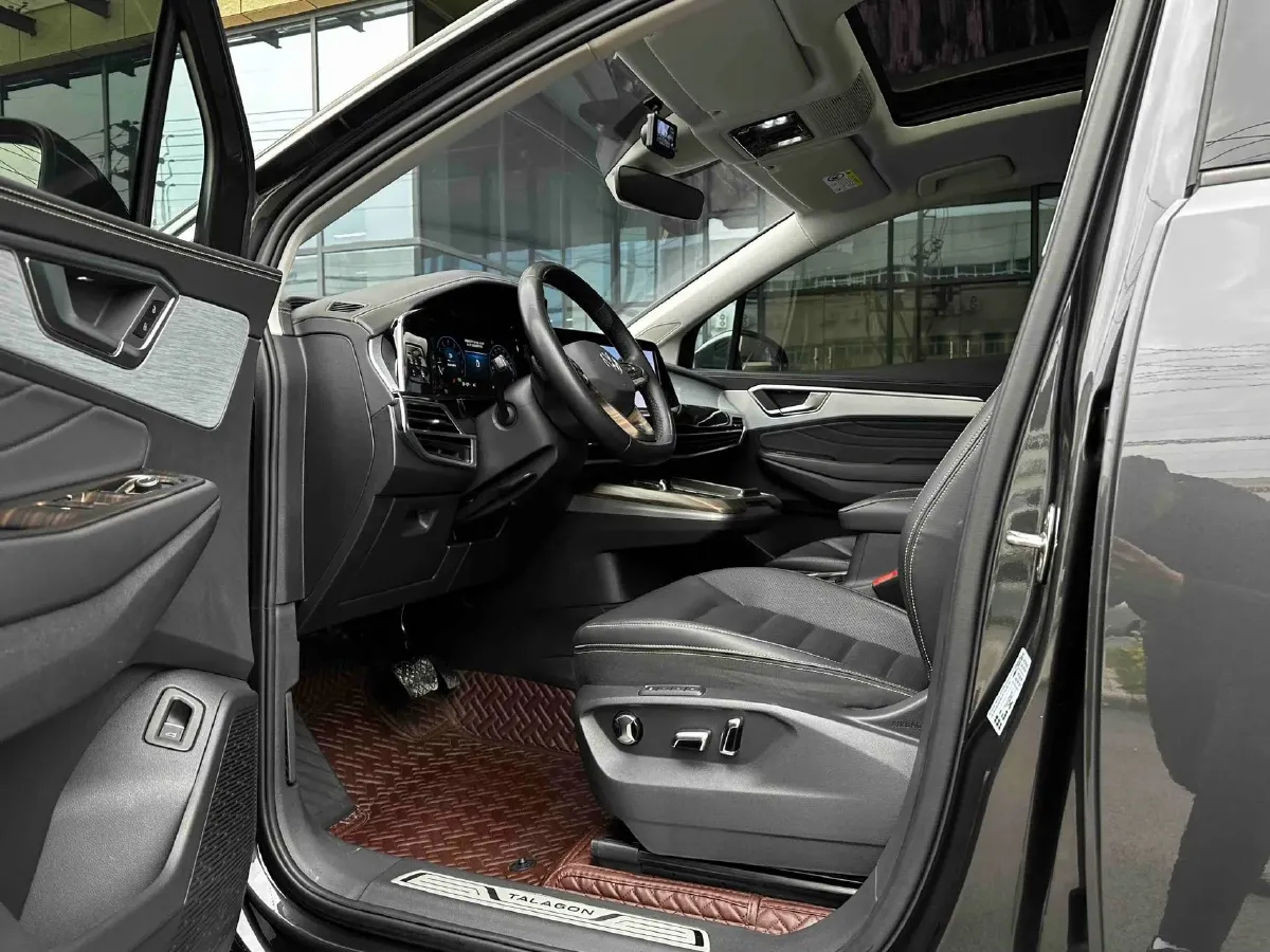 2023 Volkswagen Talagon 2.0T 220HP L4 7DCT,autocango,china used car exporter,china ev exporter,chinese used car exporter,chinese used ev exporter