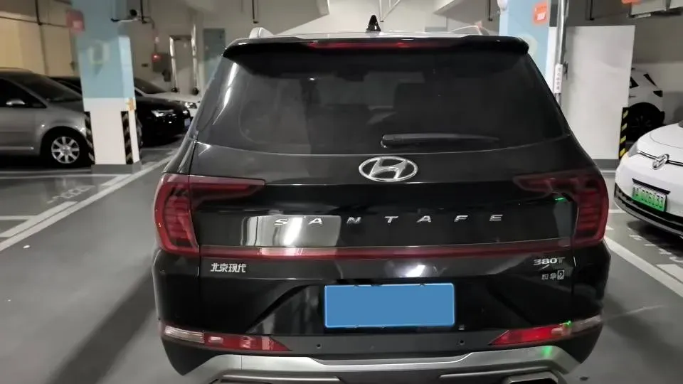 2021 Hyundai Custo 2.0T 236HP L4 8AT,autocango,china used car exporter,china ev exporter,chinese used car exporter,chinese used ev exporter
