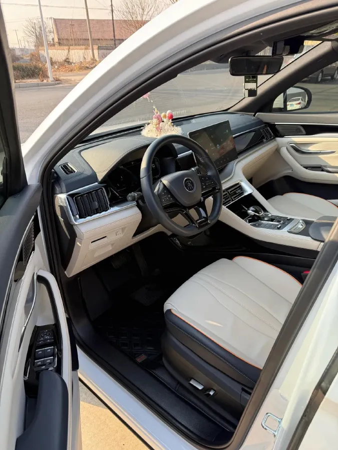 2022 Hyundai Tucson 2.0L 150HP L4 6AT Hybrid,autocango,china used car exporter,china ev exporter,chinese used car exporter,chinese used ev exporter