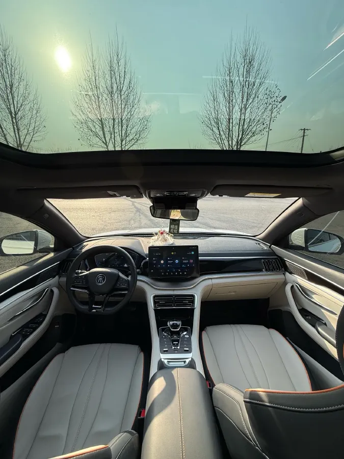 2022 Hyundai Tucson 2.0L 150HP L4 6AT Hybrid,autocango,china used car exporter,china ev exporter,chinese used car exporter,chinese used ev exporter