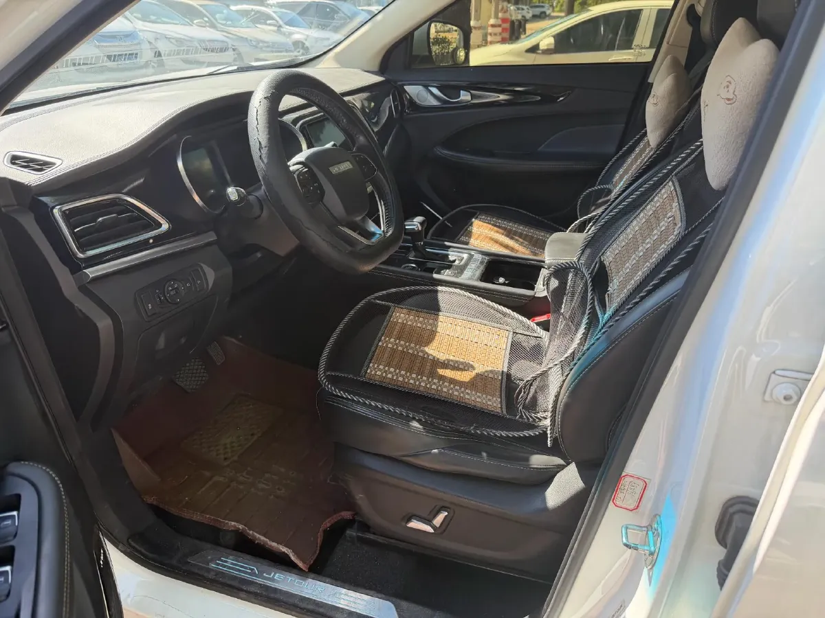 2019 Jetour X90 1.6T 197HP L4 7DCT,autocango,china used car exporter,china ev exporter,chinese used car exporter,chinese used ev exporter