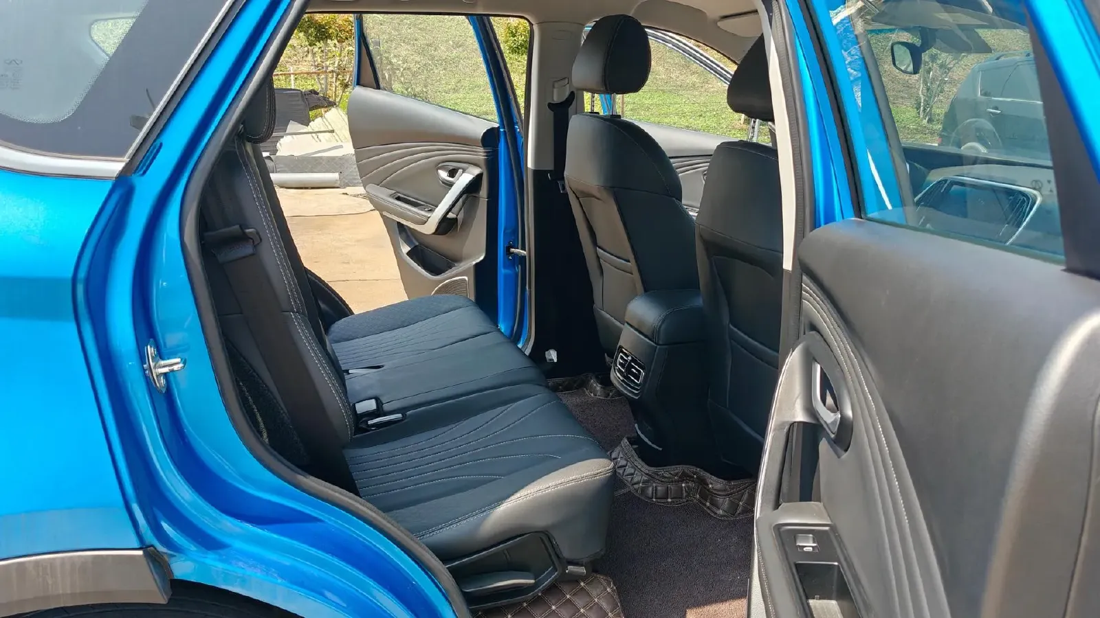 2019 Jetour X70 1.5T 156HP L4 6DCT,autocango,china used car exporter,china ev exporter,chinese used car exporter,chinese used ev exporter