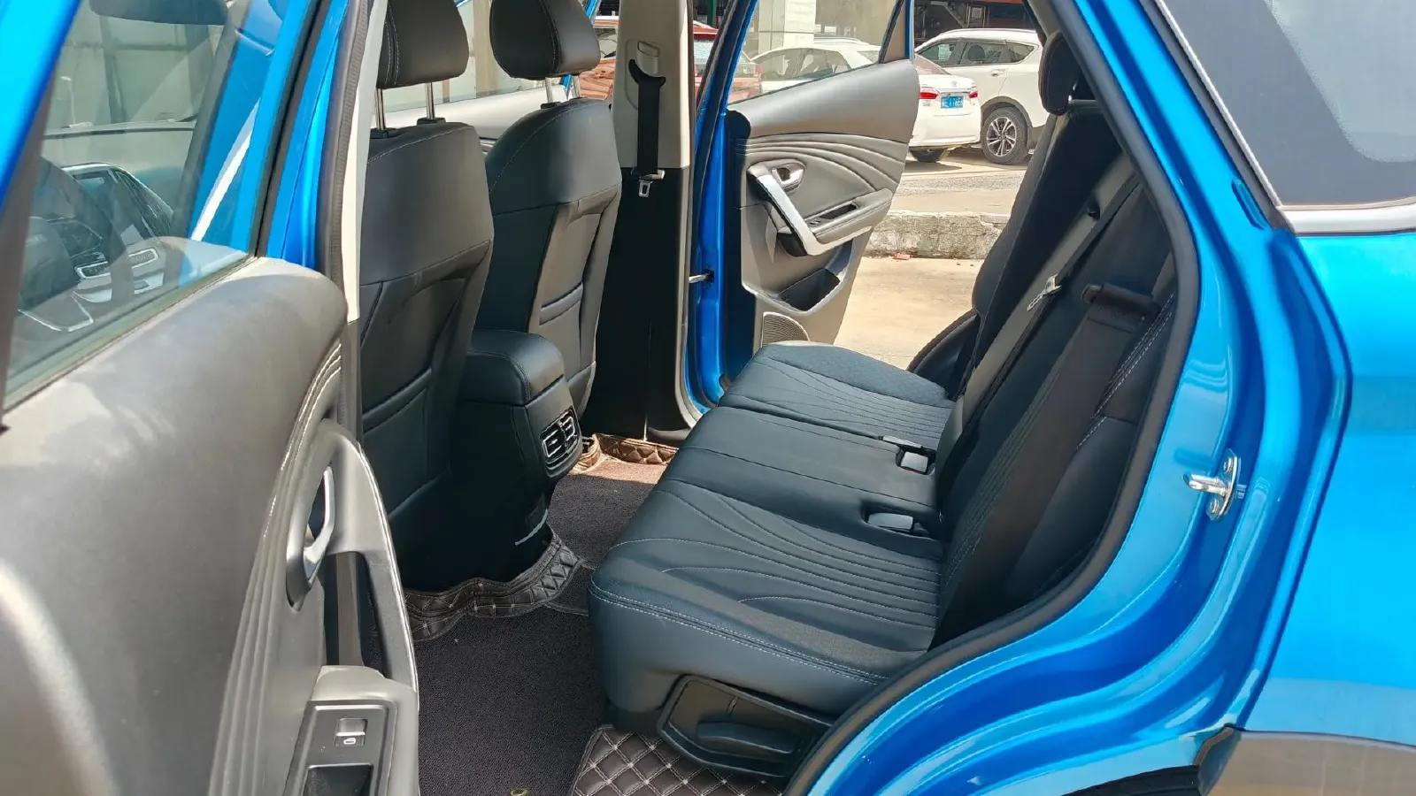 2019 Jetour X70 1.5T 156HP L4 6DCT,autocango,china used car exporter,china ev exporter,chinese used car exporter,chinese used ev exporter