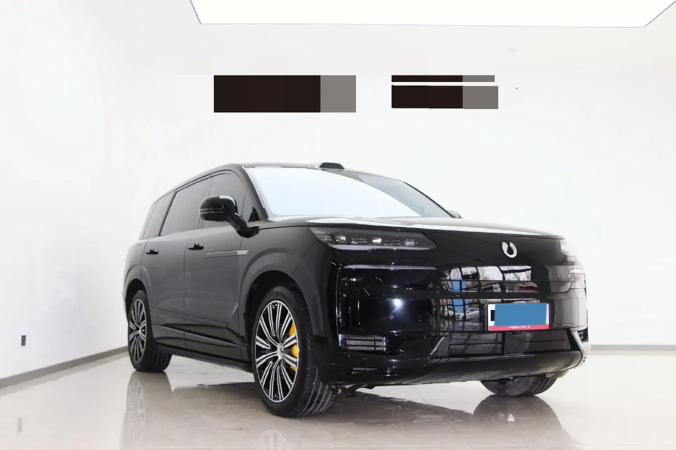 2025 Denza DenzaN9 2.0T 207HP L4 E-CVT PHEV,autocango,china used car exporter,china ev exporter,chinese used car exporter,chinese used ev exporter