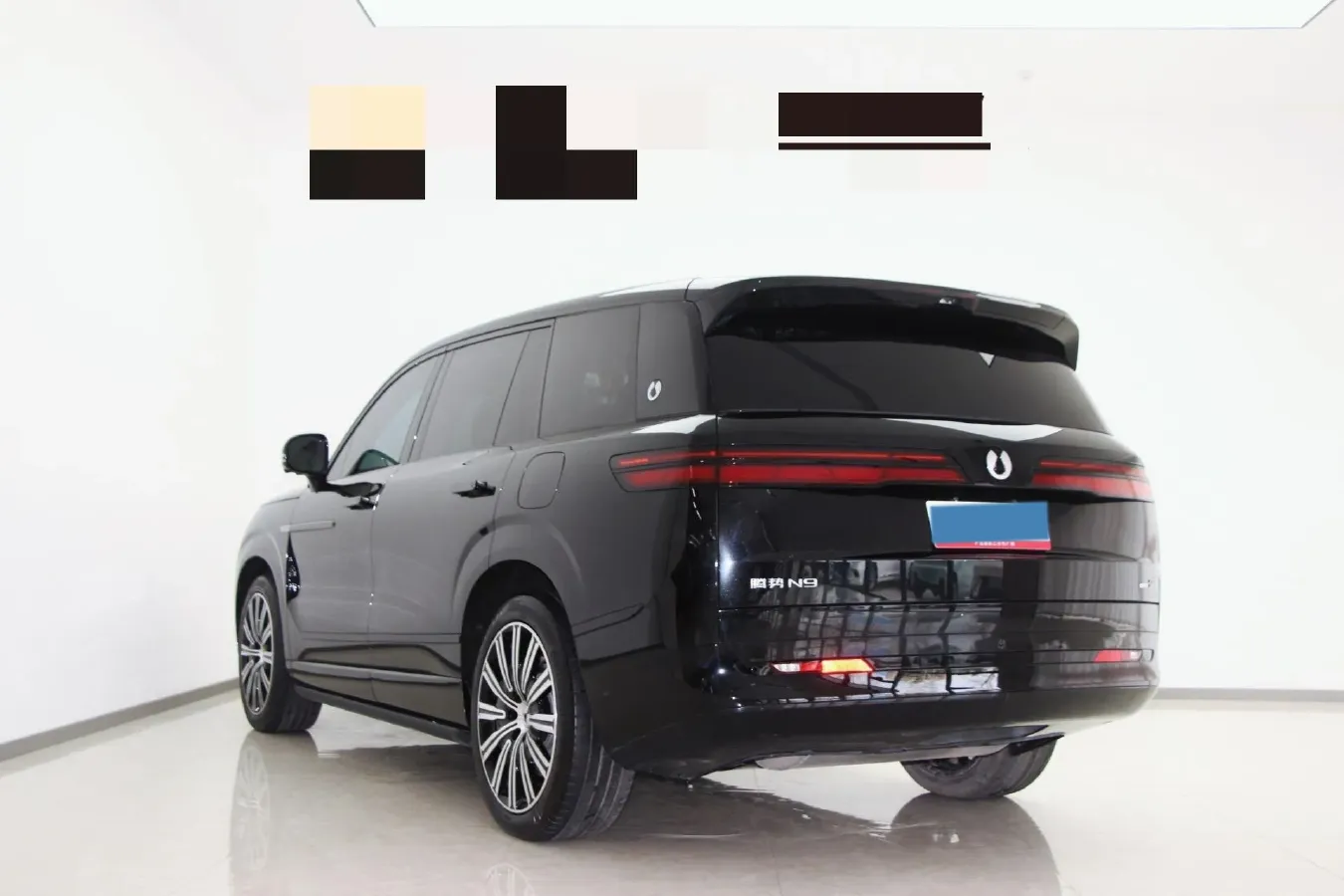 2025 Denza DenzaN9 2.0T 207HP L4 E-CVT PHEV,autocango,china used car exporter,china ev exporter,chinese used car exporter,chinese used ev exporter