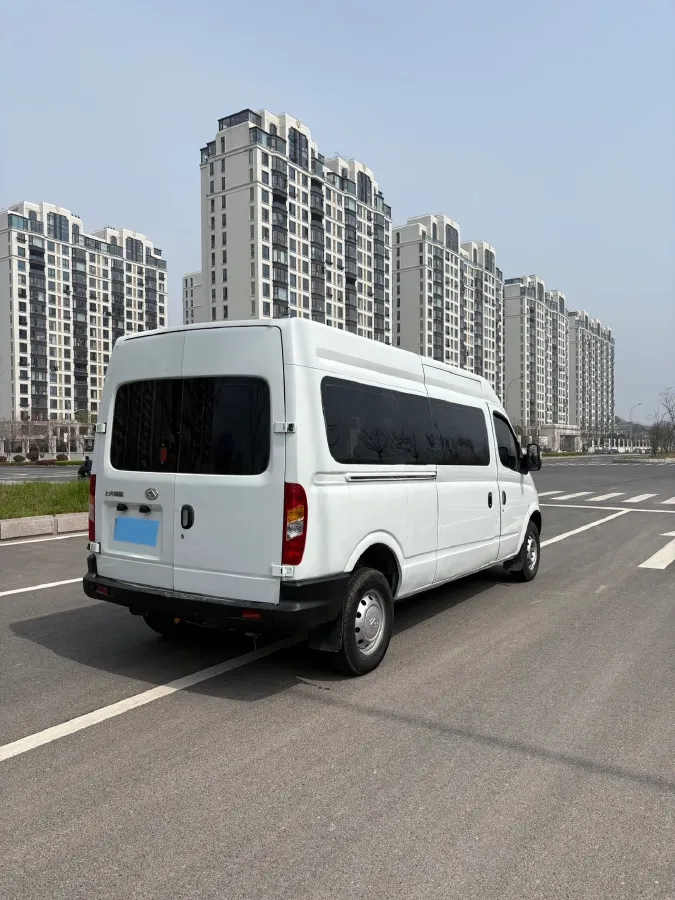 2020 MAXUS XinTu V80 2.5T 136HP L4 6MT,autocango,china used car exporter,china ev exporter,chinese used car exporter,chinese used ev exporter