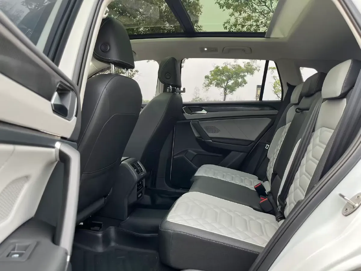 2023 Volkswagen Tayron 2.0T 186HP L4 7DCT,autocango,china used car exporter,china ev exporter,chinese used car exporter,chinese used ev exporter