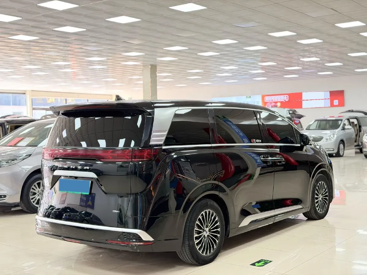 2023 Denza D9 1.5T 139HP L4 E-CVT PHEV 20.39KWH,autocango,china used car exporter,china ev exporter,chinese used car exporter,chinese used ev exporter
