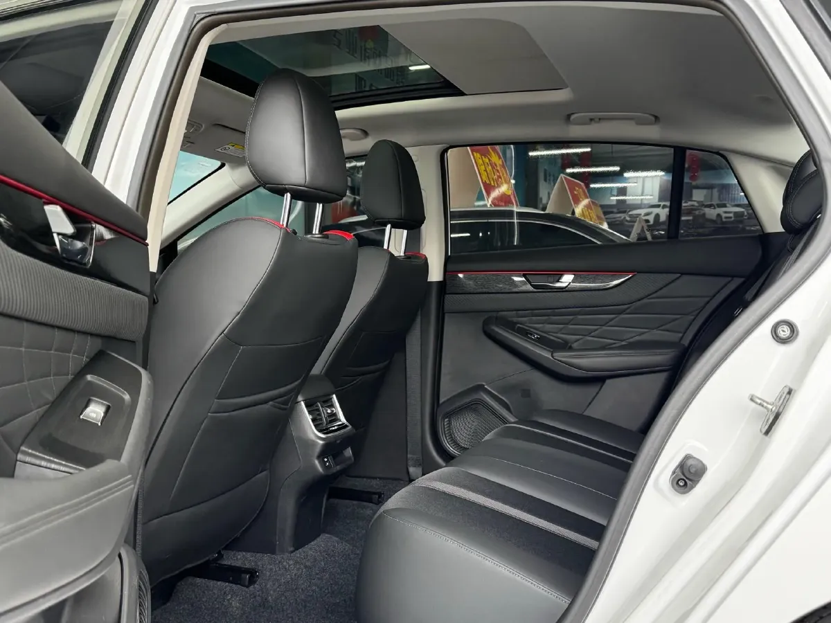 2021 DongFeng Aeolus YiXuan MAX 1.5T 190HP L4 7DCT,autocango,china used car exporter,china ev exporter,chinese used car exporter,chinese used ev exporter