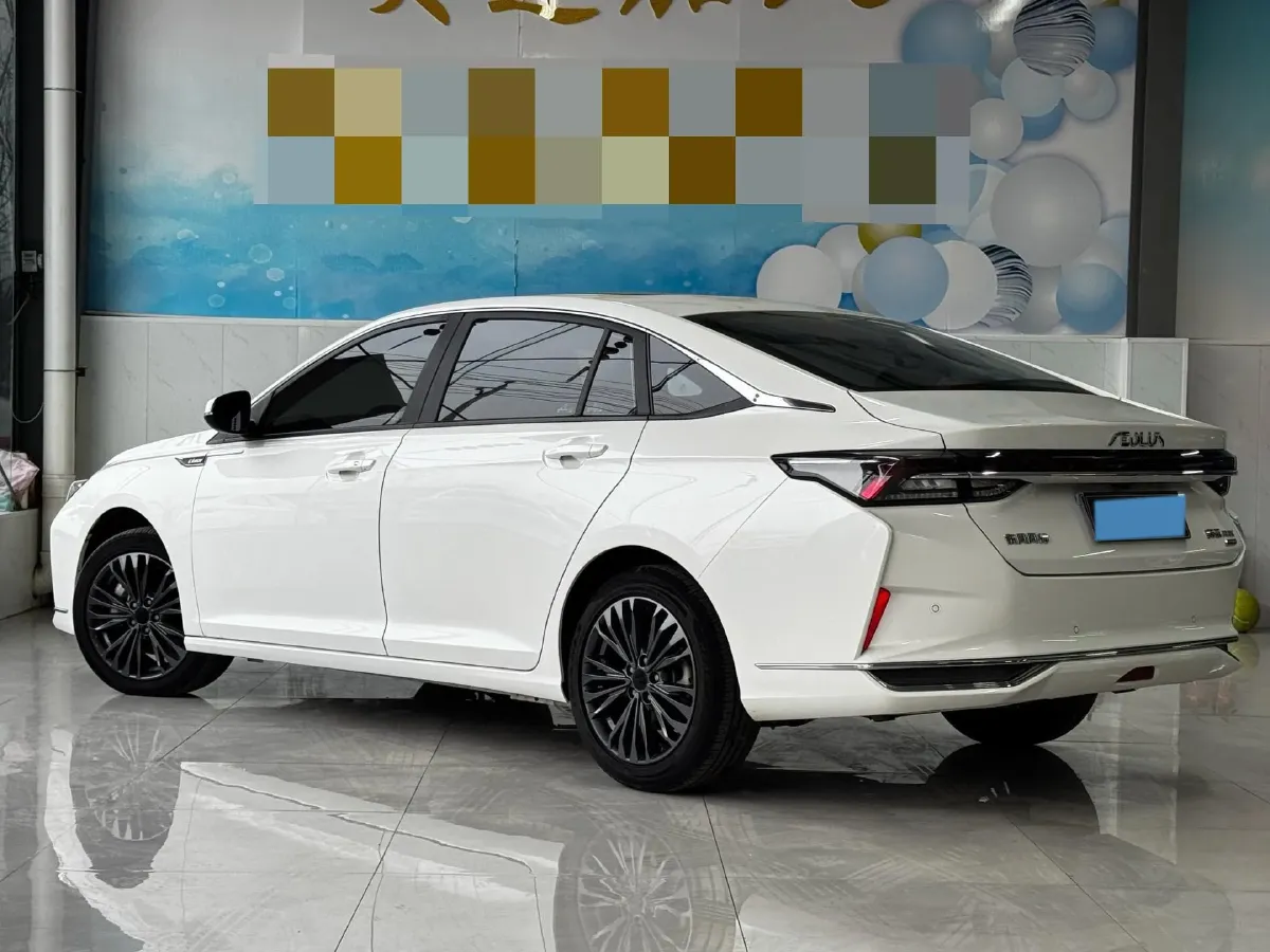 2021 DongFeng Aeolus YiXuan MAX 1.5T 190HP L4 7DCT,autocango,china used car exporter,china ev exporter,chinese used car exporter,chinese used ev exporter
