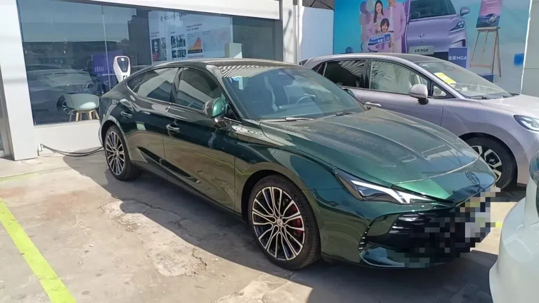 2025 MG 7 2.0T 261HP L4 9AT,autocango,china used car exporter,china ev exporter,chinese used car exporter,chinese used ev exporter