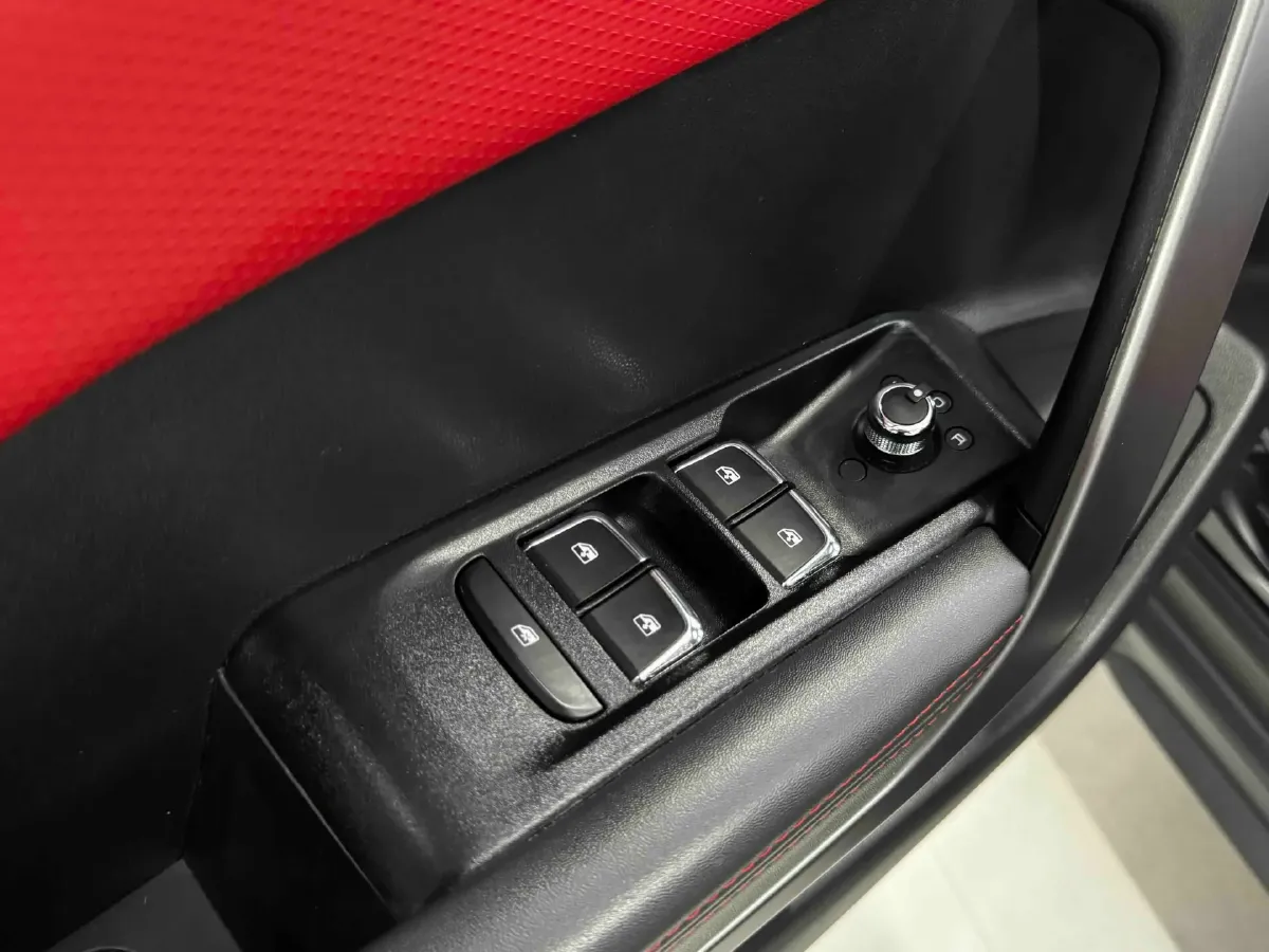 2021 DongFeng Aeolus YiXuan GS 1.5T 150HP L4 6DCT,autocango,china used car exporter,china ev exporter,chinese used car exporter,chinese used ev exporter