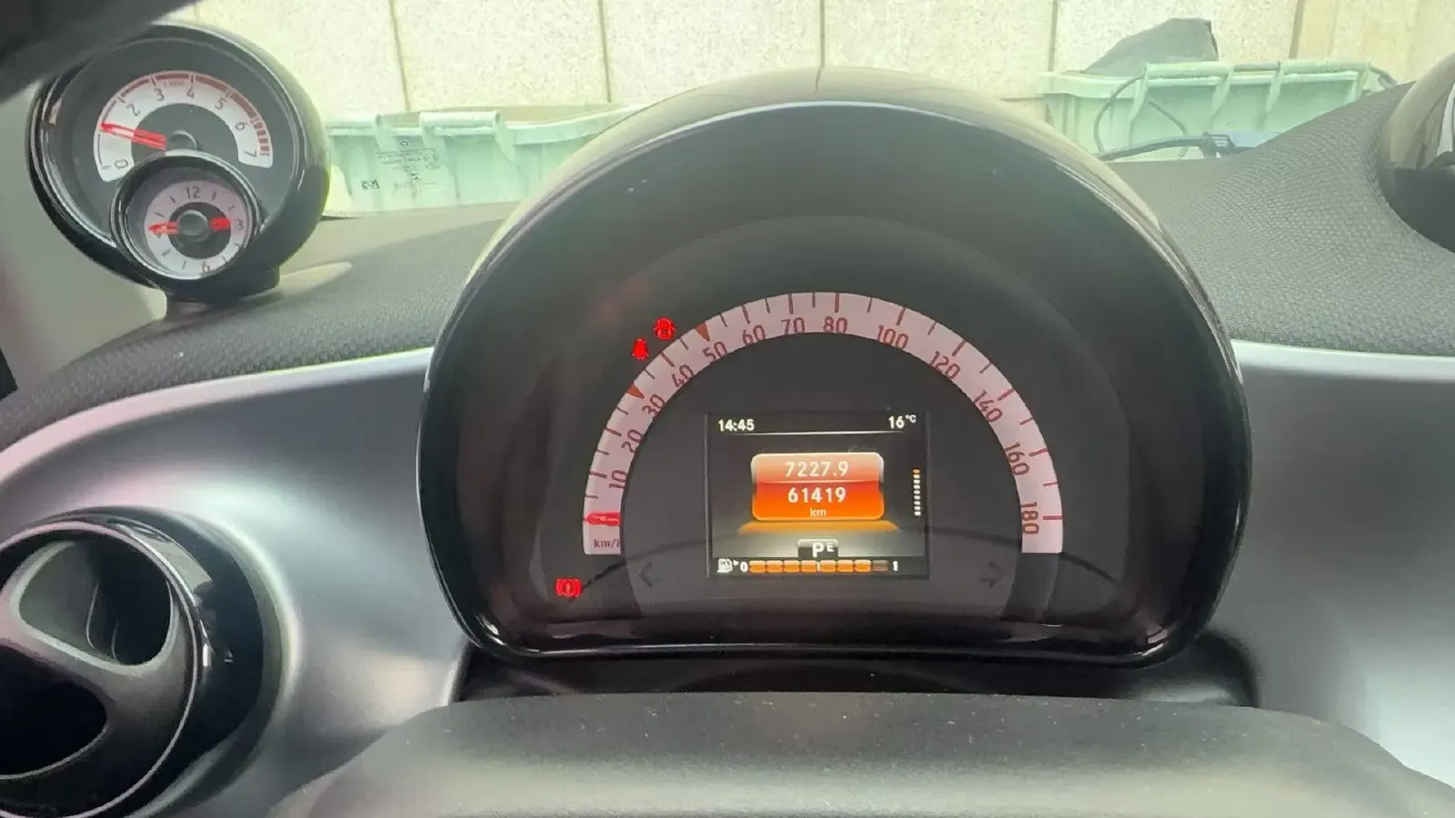 2017 Smart smart fortwo 1.0L 71HP L3 6DCT,autocango,china used car exporter,china ev exporter,chinese used car exporter,chinese used ev exporter