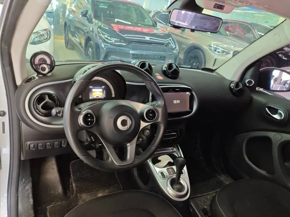 2017 Smart smart fortwo 1.0L 71HP L3 6DCT,autocango,china used car exporter,china ev exporter,chinese used car exporter,chinese used ev exporter