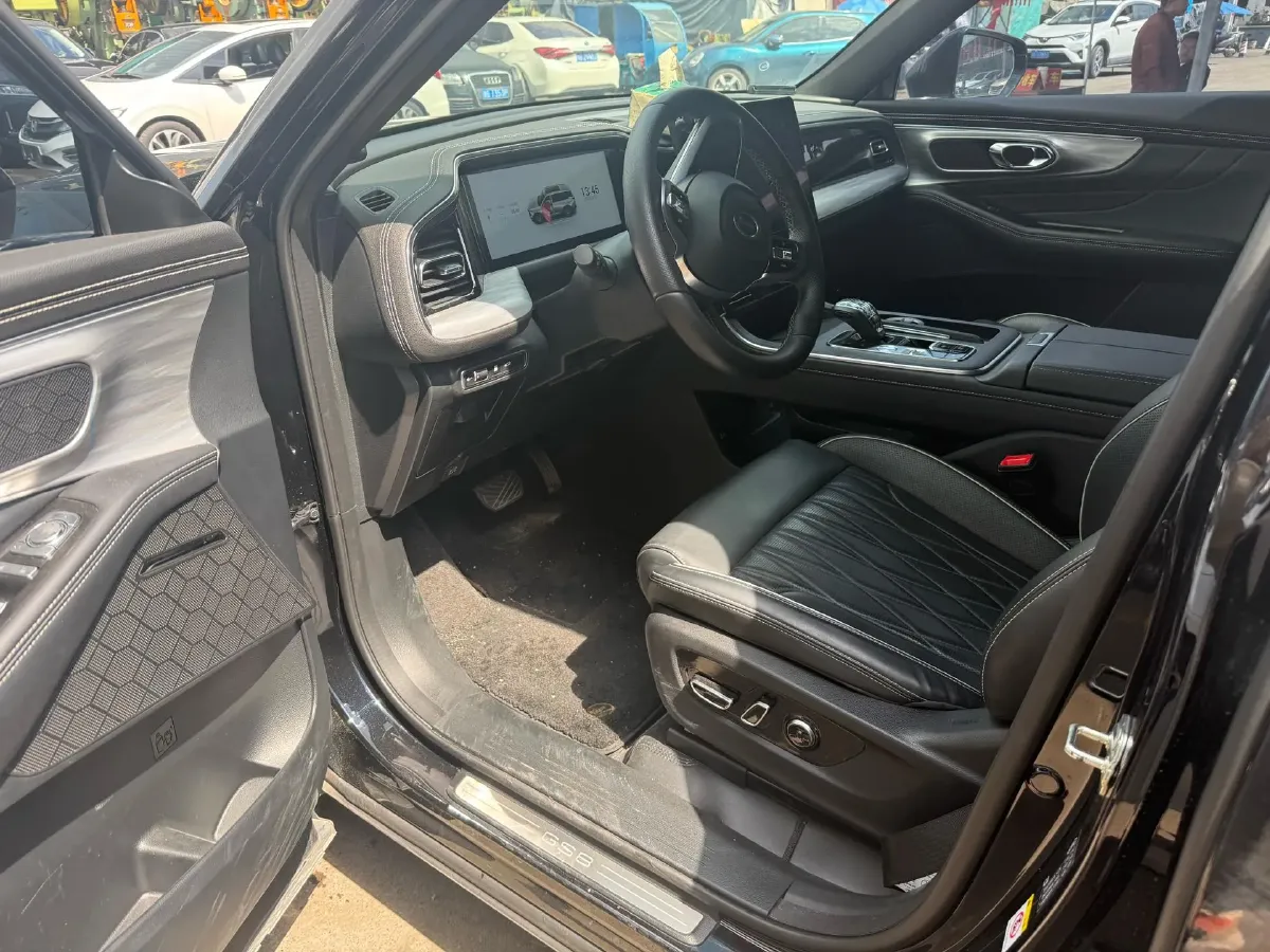 2022 GAC Trumpchi GS8 2.0T 252HP L4 8AT,autocango,china used car exporter,china ev exporter,chinese used car exporter,chinese used ev exporter