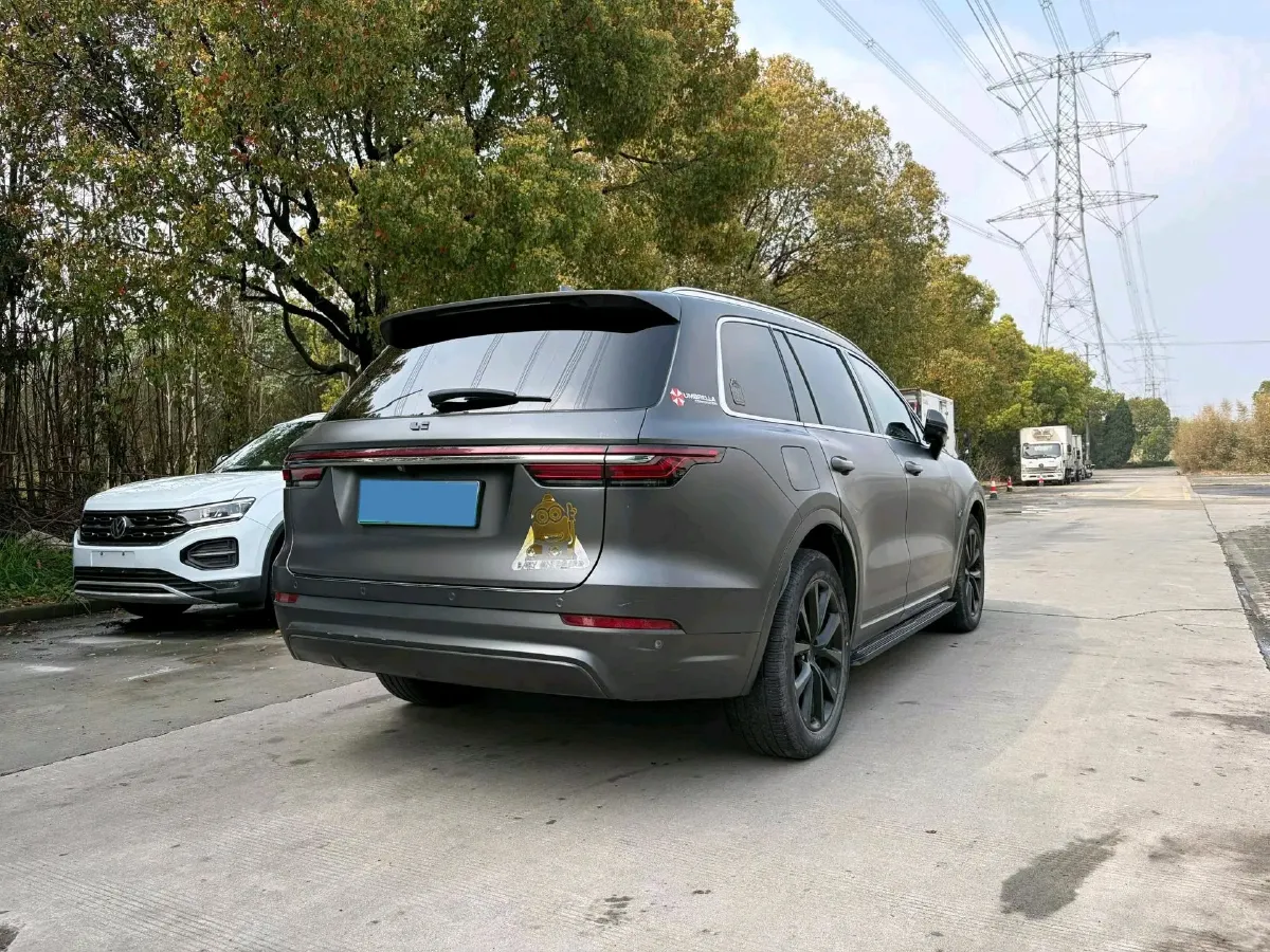 2020 Li ONE Range Extended 131HP REEV 40.5KWH,autocango,china used car exporter,china ev exporter,chinese used car exporter,chinese used ev exporter