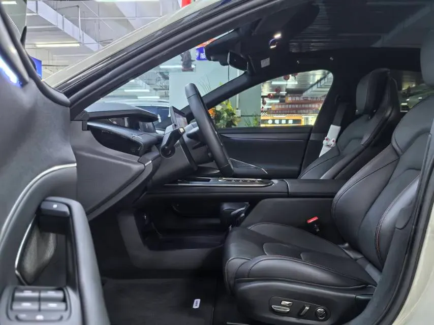 2024 MI SU7 BEV 101KWH,autocango,china used car exporter,china ev exporter,chinese used car exporter,chinese used ev exporter