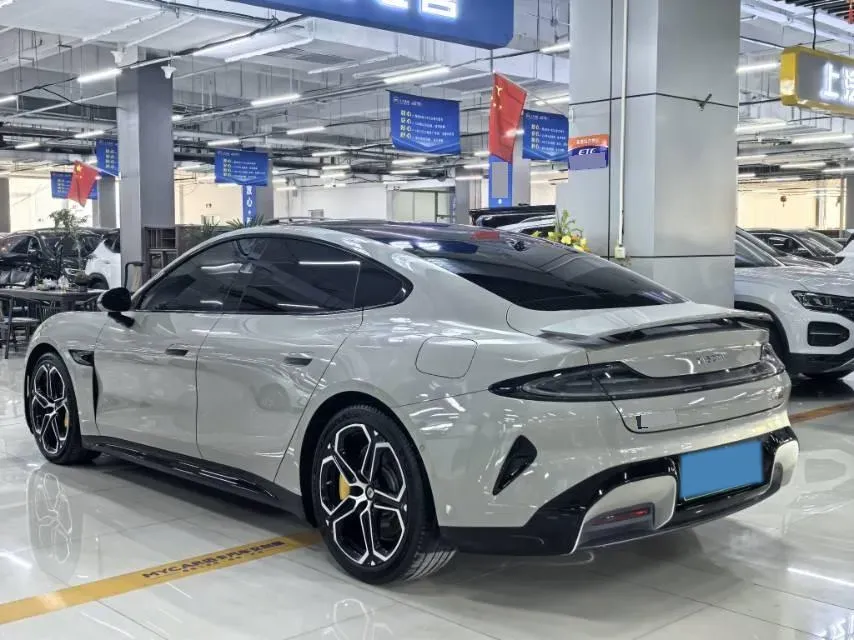 2024 MI SU7 BEV 101KWH,autocango,china used car exporter,china ev exporter,chinese used car exporter,chinese used ev exporter