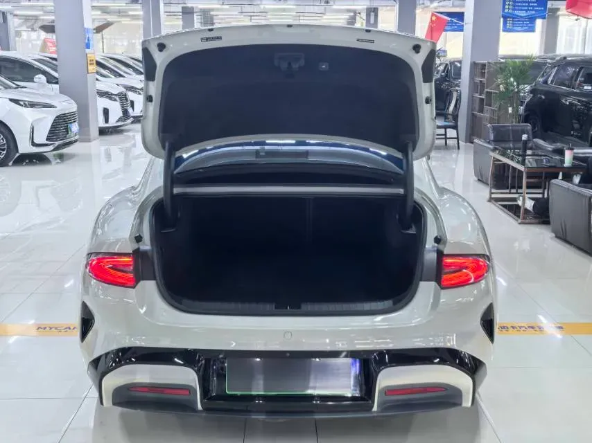 2024 MI SU7 BEV 101KWH,autocango,china used car exporter,china ev exporter,chinese used car exporter,chinese used ev exporter