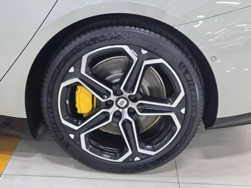 2024 MI SU7 BEV 101KWH,autocango,china used car exporter,china ev exporter,chinese used car exporter,chinese used ev exporter