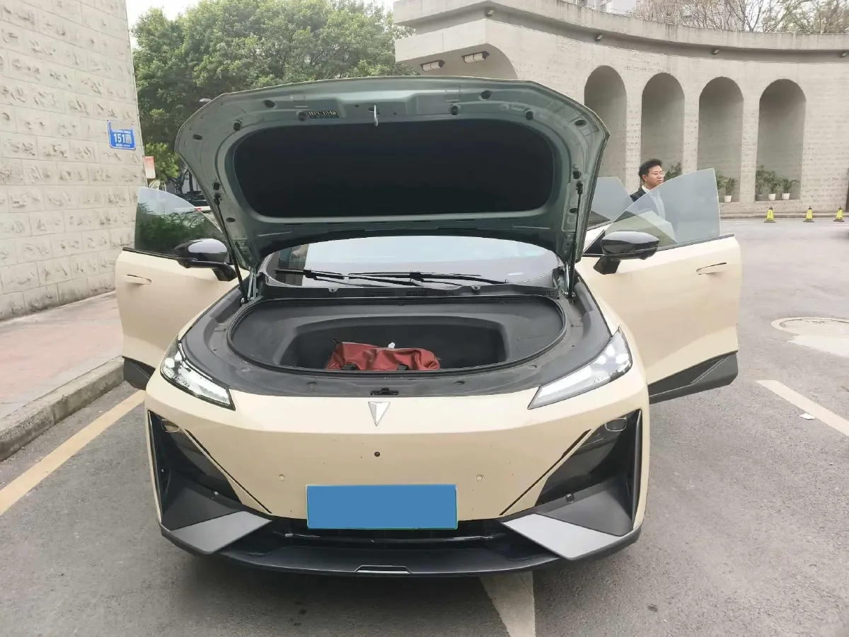 2023 Deepal S07 BEV 79.97KWH,autocango,china used car exporter,china ev exporter,chinese used car exporter,chinese used ev exporter