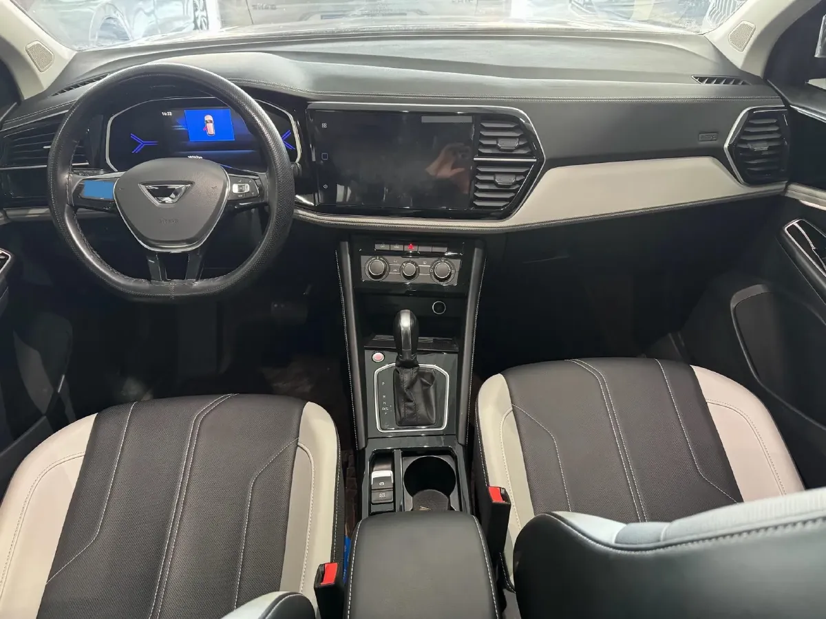 2024 Jetta VS7 1.4T 150HP L4 6AT,autocango,china used car exporter,china ev exporter,chinese used car exporter,chinese used ev exporter