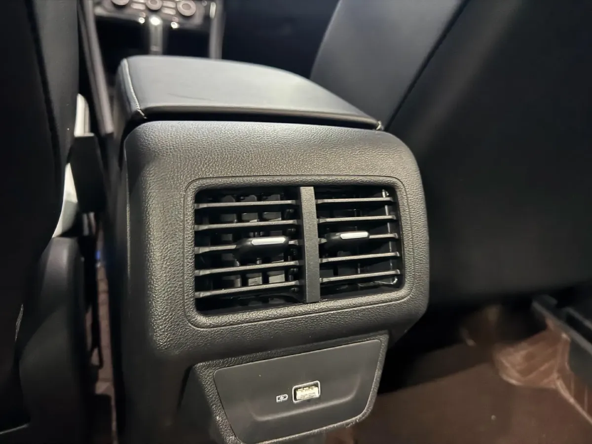 2024 Jetta VS7 1.4T 150HP L4 6AT,autocango,china used car exporter,china ev exporter,chinese used car exporter,chinese used ev exporter