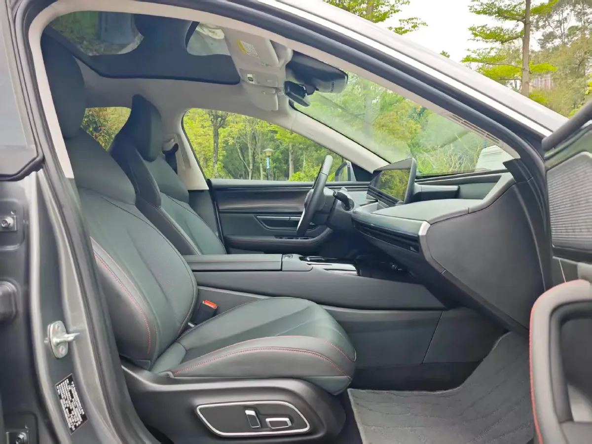 2020 Xpeng P7 BEV 70.8KWH,autocango,china used car exporter,china ev exporter,chinese used car exporter,chinese used ev exporter