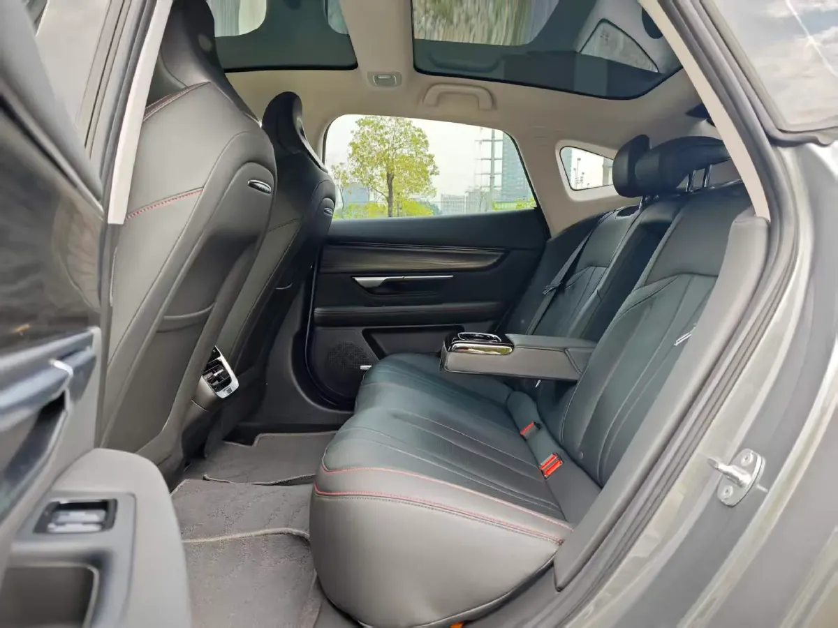 2020 Xpeng P7 BEV 70.8KWH,autocango,china used car exporter,china ev exporter,chinese used car exporter,chinese used ev exporter