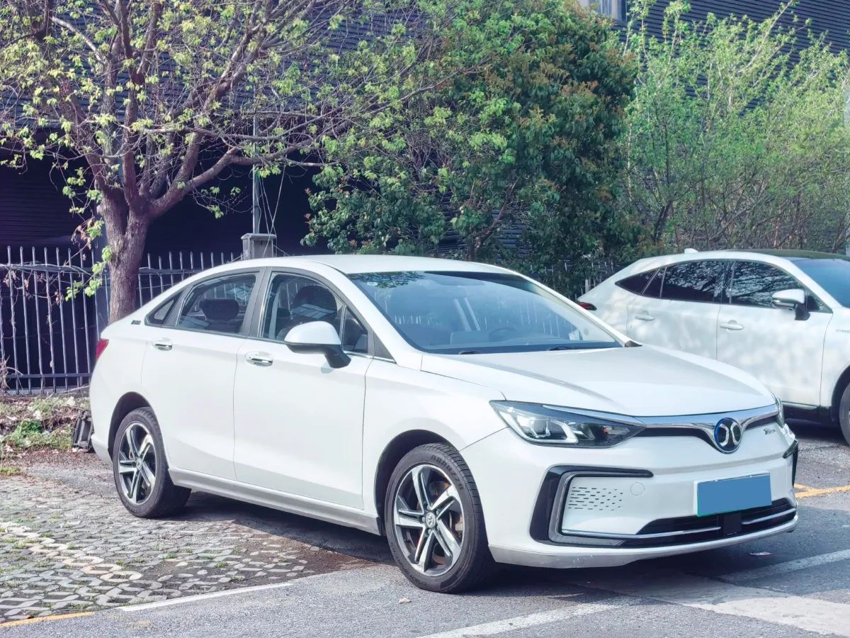 2018 BeiJing Auto EU5 BEV 53.66KWH,autocango,china used car exporter,china ev exporter,chinese used car exporter,chinese used ev exporter