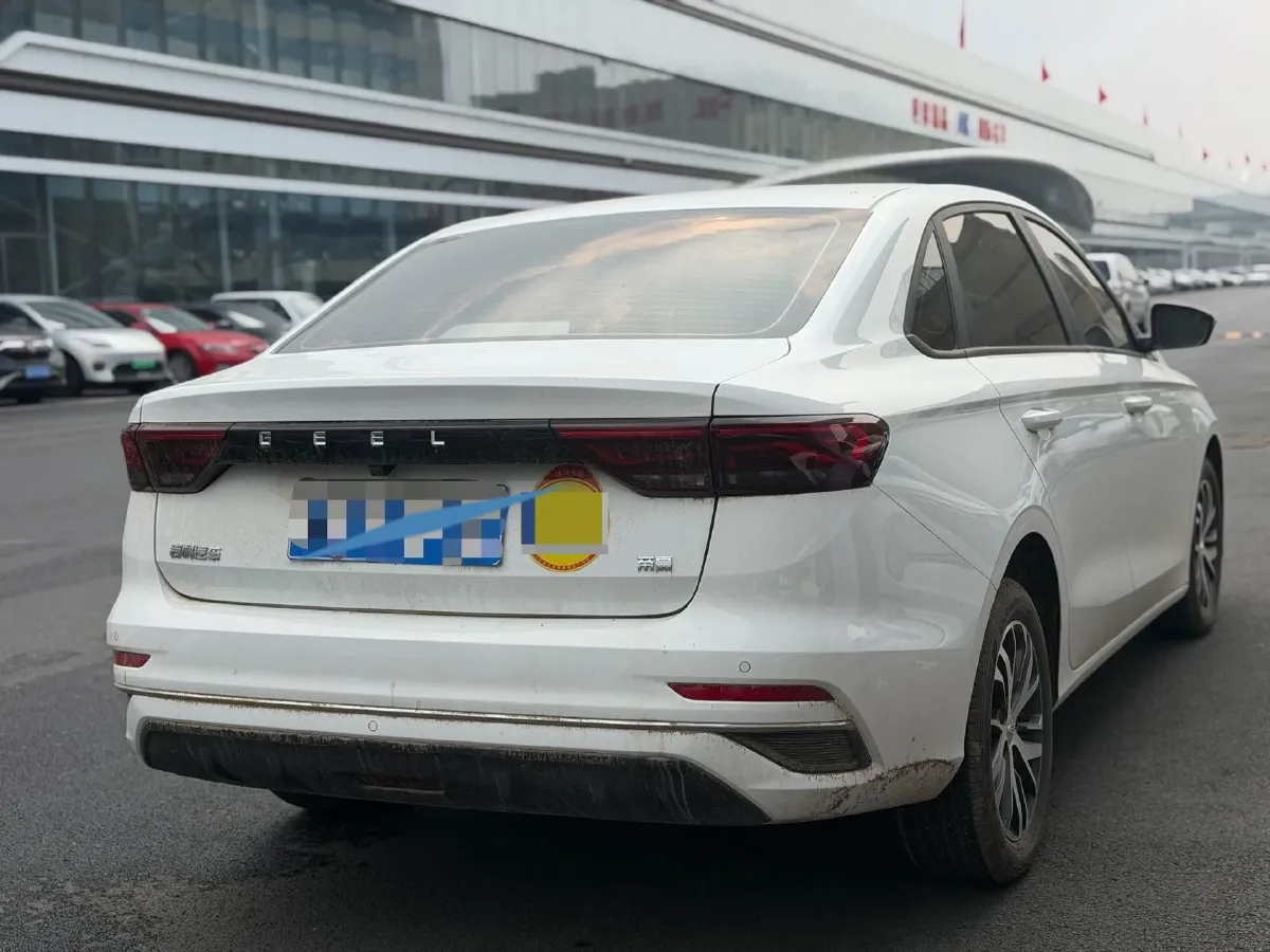 2025 Geely Emgrand 1.5L 127HP L4 5MT,autocango,china used car exporter,china ev exporter,chinese used car exporter,chinese used ev exporter