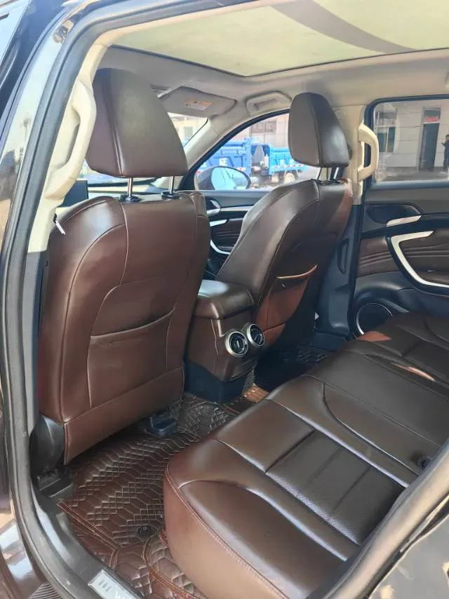 2017 WEY VV7 2.0T 234HP L4 7DCT,autocango,china used car exporter,china ev exporter,chinese used car exporter,chinese used ev exporter