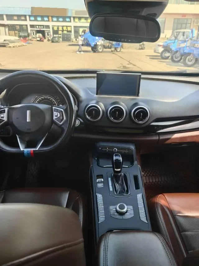 2017 WEY VV7 2.0T 234HP L4 7DCT,autocango,china used car exporter,china ev exporter,chinese used car exporter,chinese used ev exporter