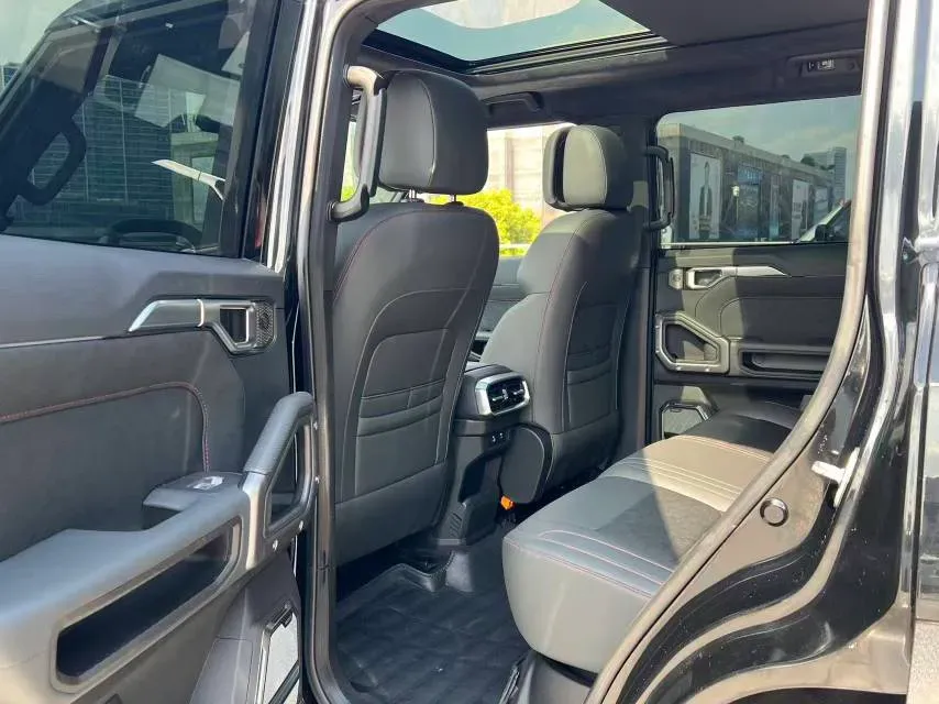 2024 Jetour ShanHai TravellerC-DM 1.5T 156HP L4 3DHT PHEV 43.24KWH,autocango,china used car exporter,china ev exporter,chinese used car exporter,chinese used ev exporter