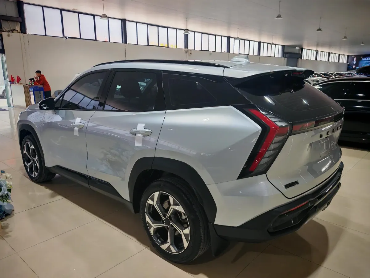 2023 Geely StarRay 1.5T 181HP L4 7DCT,autocango,china used car exporter,china ev exporter,chinese used car exporter,chinese used ev exporter