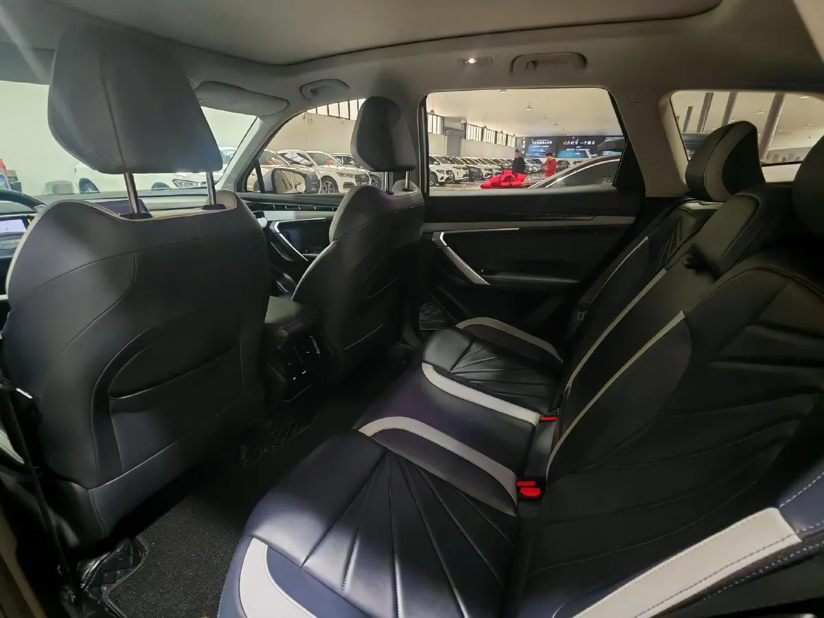 2023 Geely StarRay 1.5T 181HP L4 7DCT,autocango,china used car exporter,china ev exporter,chinese used car exporter,chinese used ev exporter