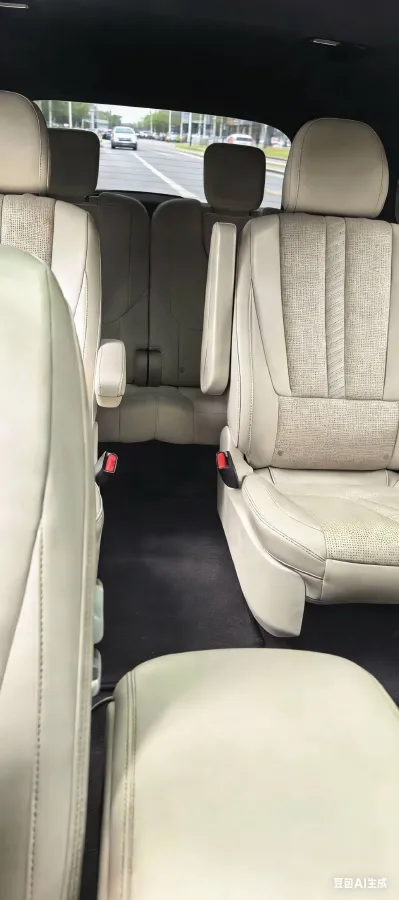 2020 Li ONE Range Extended 131HP REEV 40.5KWH,autocango,china used car exporter,china ev exporter,chinese used car exporter,chinese used ev exporter